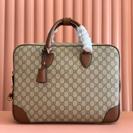 구찌 GG 엠블럼 미디움 브리프케이스 블랙 821149