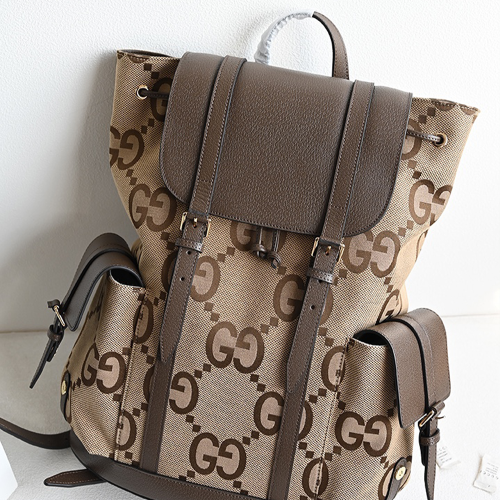 구찌 점보 GG 디테일의 백팩 678829
