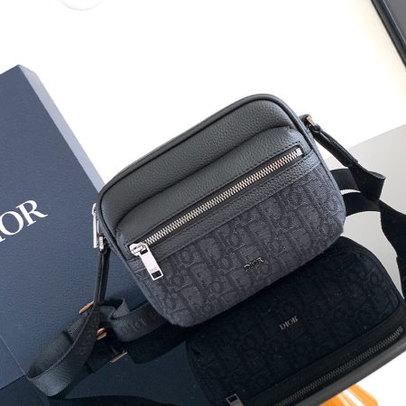 디올 Rider 2.0 지퍼 메신저백 베이지 & 블랙 오블리크 자카드