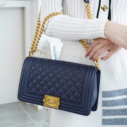 팬더샵 샤넬 보이백 캐비어 다크 블루 금장 미디움