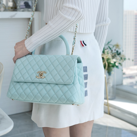 팬더샵 샤넬 23P 코코 핸들 탑 핸들백 미디움 티파니 블루 금장