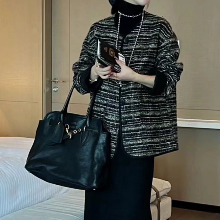 미우미우 가죽 탑 핸들백 블랙