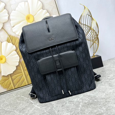 디올 모션 백팩 디올 오블리크 미라쥬 테크니컬 패브릭 & 그레인드 카프스킨 블랙