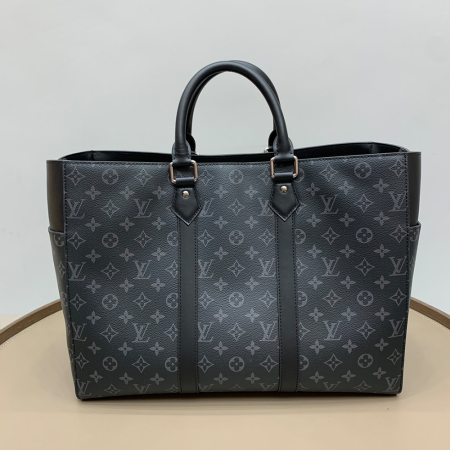 루이비통 삭 플라 24H 모노그램 이클립스 M46451