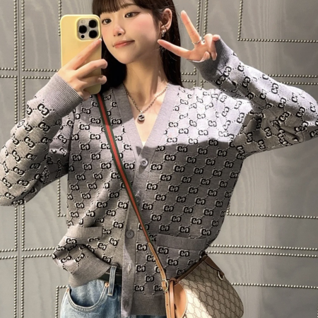 구찌 GG 섀도우 울 자카드 가디건 그레이 798137