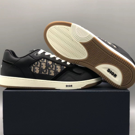 디올 B27 로우탑 스니커즈 블랙/화이트