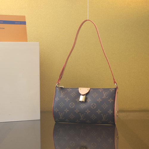 루이비통 포쉐트 티레트 숄더백_M47123