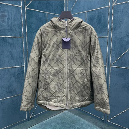 루이비통 LVSE 모노그램 리버시블 윈드브레이커 화이트