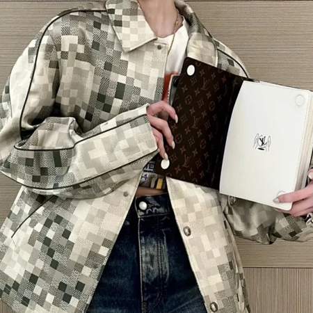 루이비통 그래픽 코치 자켓