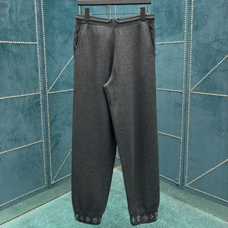 루이비통 울 카고 팬츠 블랙