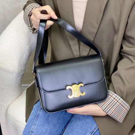 셀린느 트리옹프 클래식 샤이니 숄더백 미디엄 블랙 187363