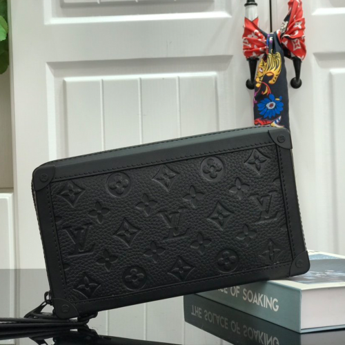 루이비통 버질아블로 소프트 트렁크 클러치 M68986
