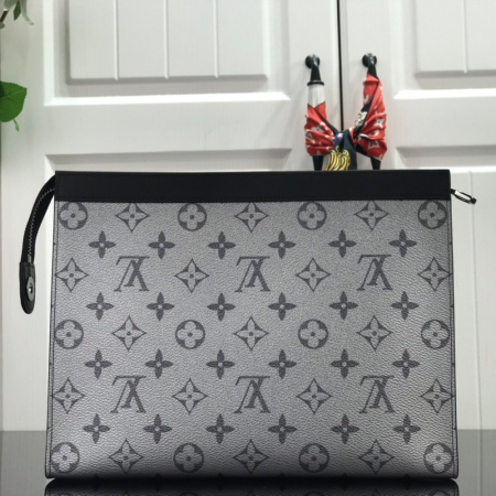 루이비통 포쉐트 보야주 MM 모노그램 이클립스 클러치 M69535