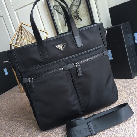 프라다 리나일론 및 사피아노 가죽 토트백 2VG860