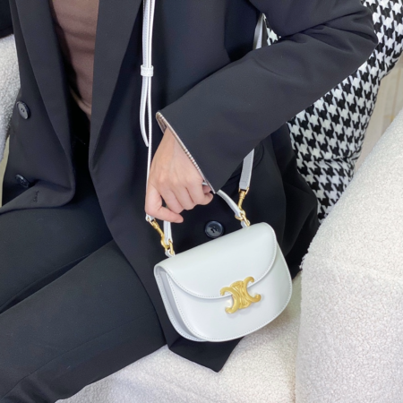 셀린느 미니 베사체 클레아 샤이니 카프스킨 화이트 10L063