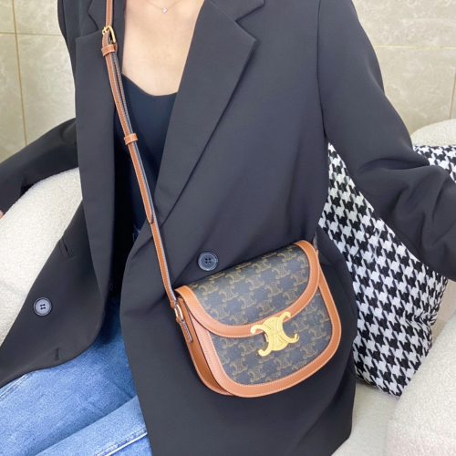 셀린느 트리오페 틴 베사체 숄더백 블랙 탄 110412