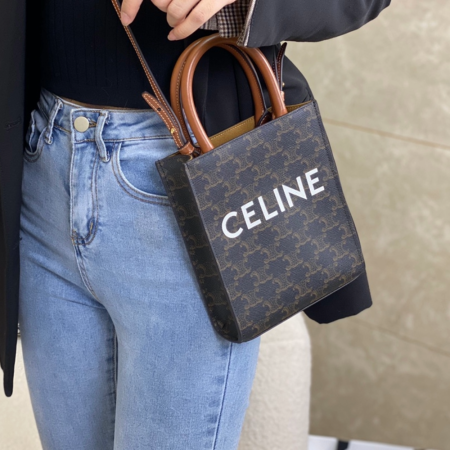 셀린느 미니 버티컬 카바스백 블랙 탄 194372