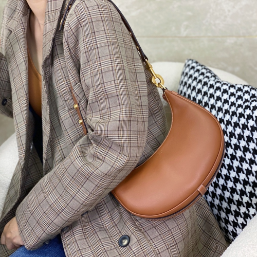 셀린느 미디엄 스트랩 아바백 탄 196923