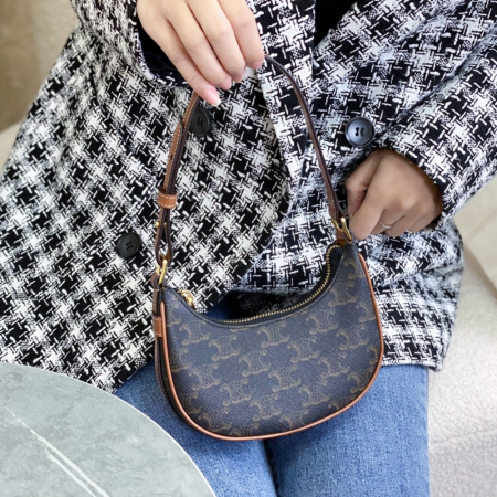 셀린느 미니 스트랩 아바백 블랙 탄 101602