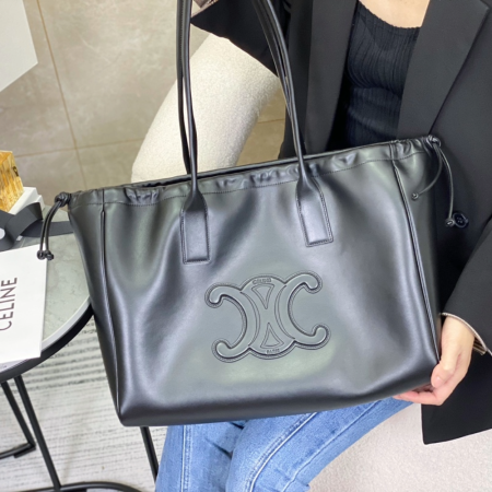 셀린느 퀴르 트리오페 드로우스트링 라지 토트백 블랙 199973