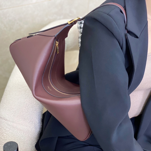 셀린느 미디엄 로미 서플백 카프스킨 버건디 197443