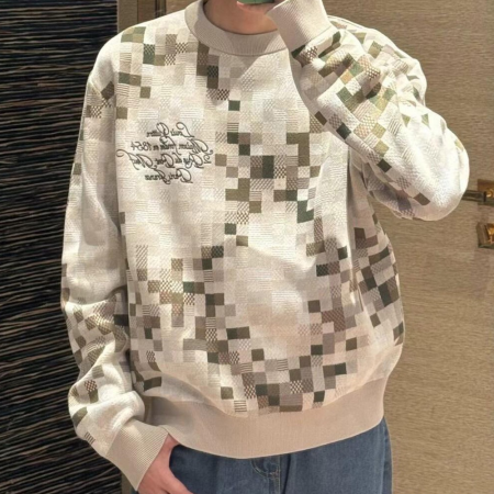 루이비통 그래픽 크루넥 풀오버 스웨터