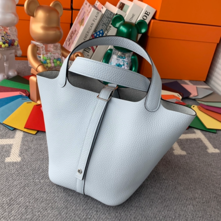 반수공 에르메스 피코탄백 18 라이트블루 은장 끌레망스