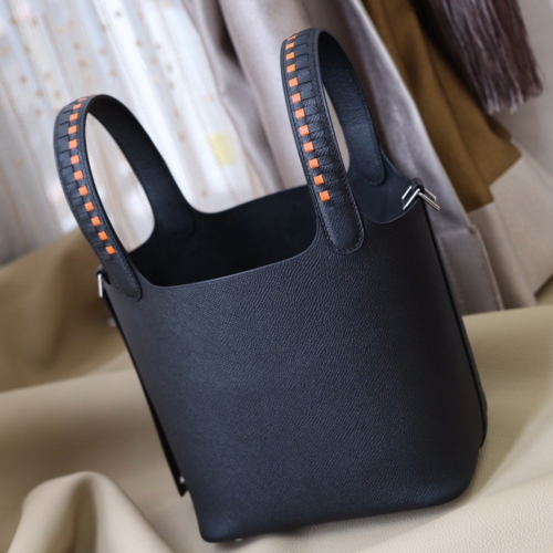 반수공 에르메스 피코탄백 18 트레사쥬 블랙 은장 앱송