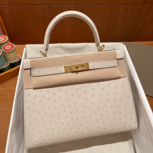 반수공 에르메스 켈리백 28 화이트 금장 타조가죽