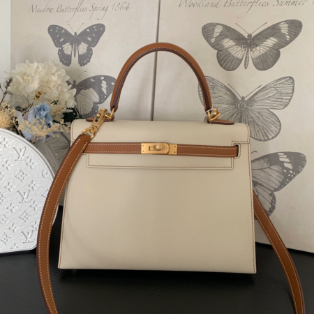 반수공 에르메스 켈리백 25 나타 화이트 골드브라운 금장 앱송