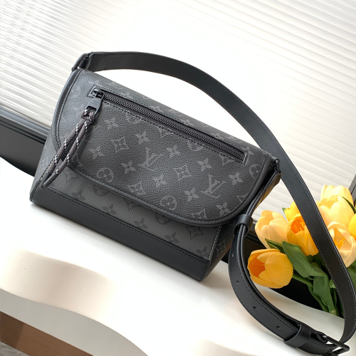 루이비통 펄스 메신저 크로스백 숄더백 M12681