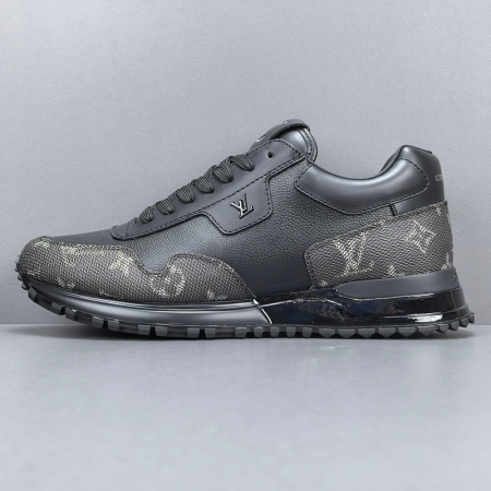 루이비통 런 어웨이 스니커즈 모노그램 블랙