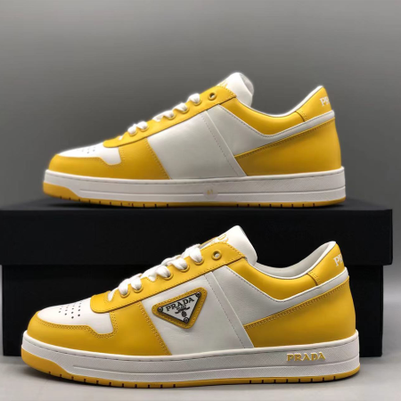 프라다 다운타운 레더 스니커즈 화이트 썬