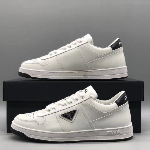 프라다 다운타운 레더 스니커즈 화이트